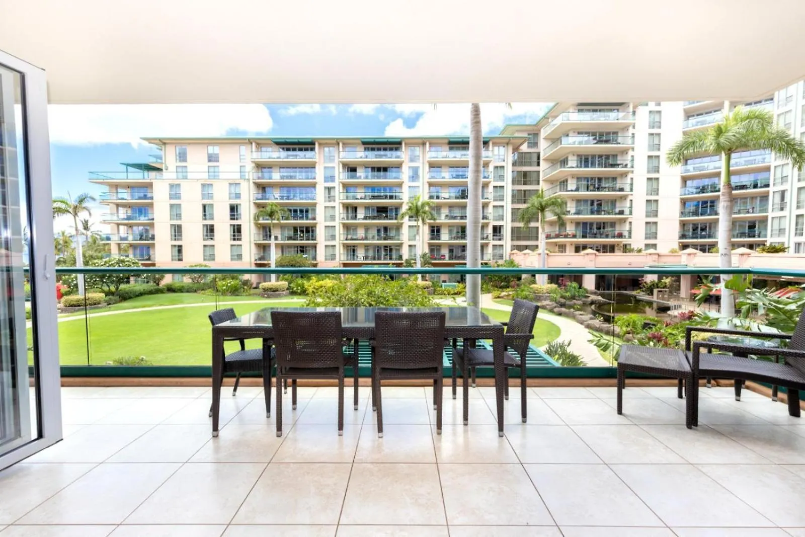 Kbm Resorts Free Car Honua Kai Hokulani Ocean View 2Bedroom Condo Hkh-211 Large Ocean View Inner Courtyard Kaanapali Apartment