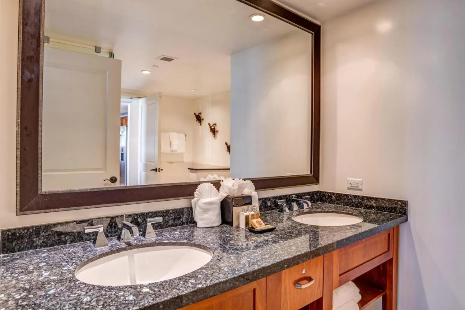 Kbm Resorts Free Car Honua Kai Hokulani Ocean View 2Bedroom Condo Hkh-211 Large Ocean View Inner Courtyard كانابالي الولايات المتحدة الأمريكية