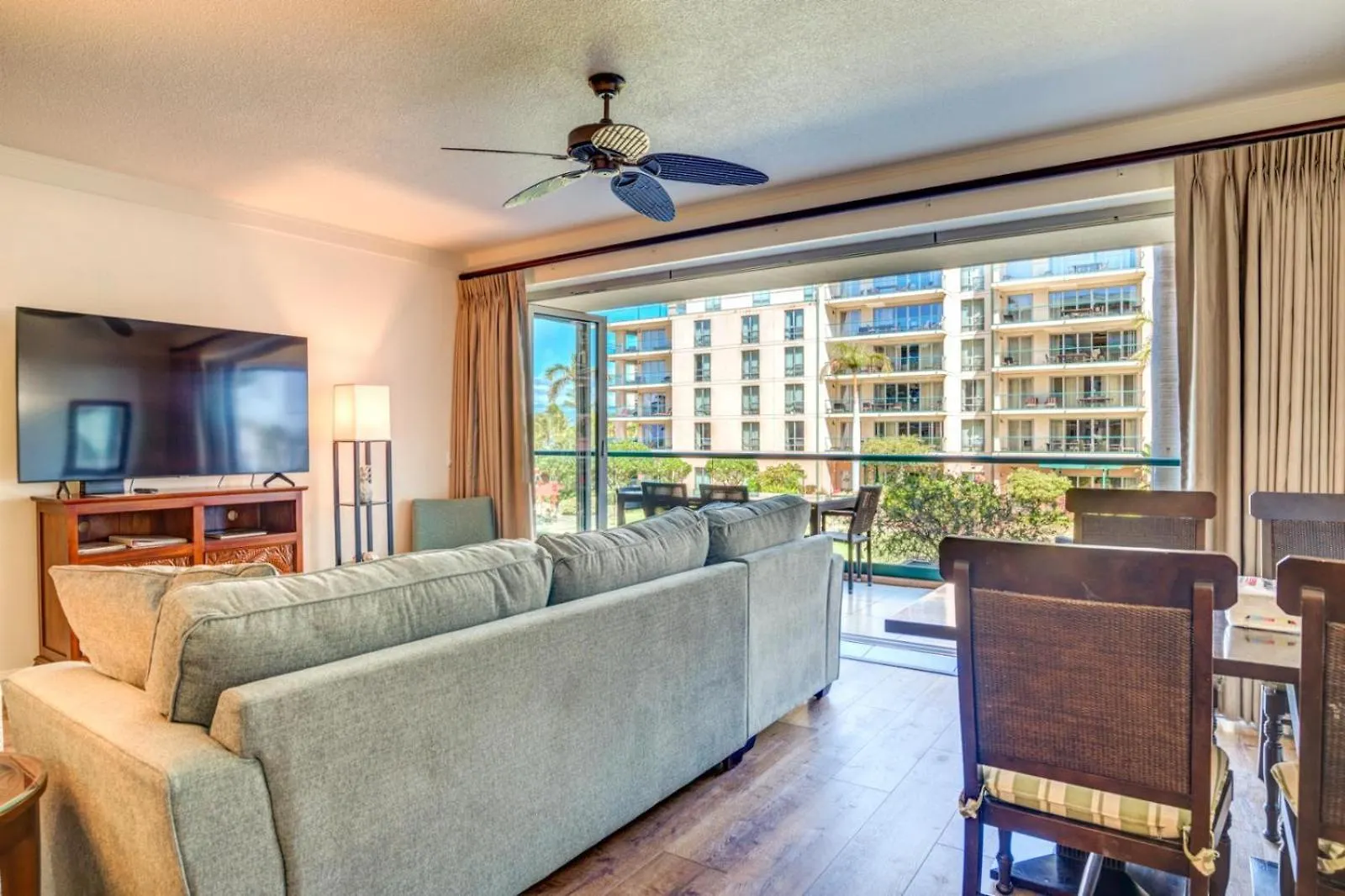 Kbm Resorts Free Car Honua Kai Hokulani Ocean View 2Bedroom Condo Hkh-211 Large Ocean View Inner Courtyard Kaanapali Apartment